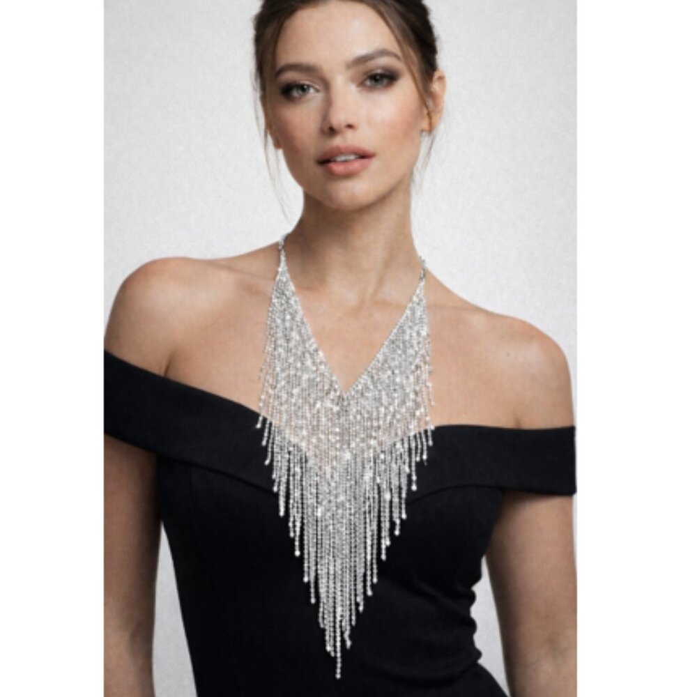 Glamorous Necklace. Statement. Sparkly!✨ Silver tone. Natasha. New. - Picture 5 of 16